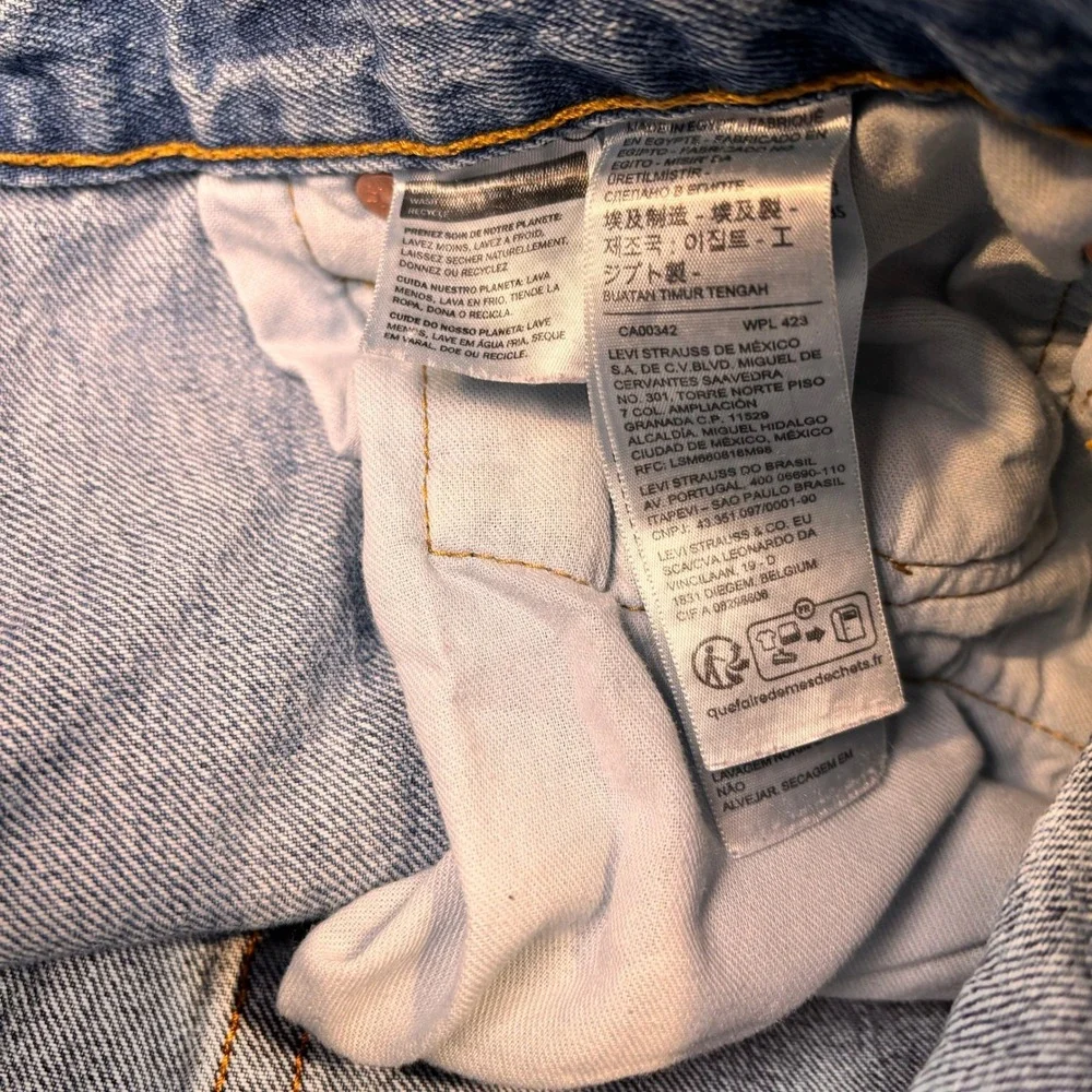 Levis 501 Original Fit Mens Blue Denim Straight Leg Button Fly Jeans W36 L32‎